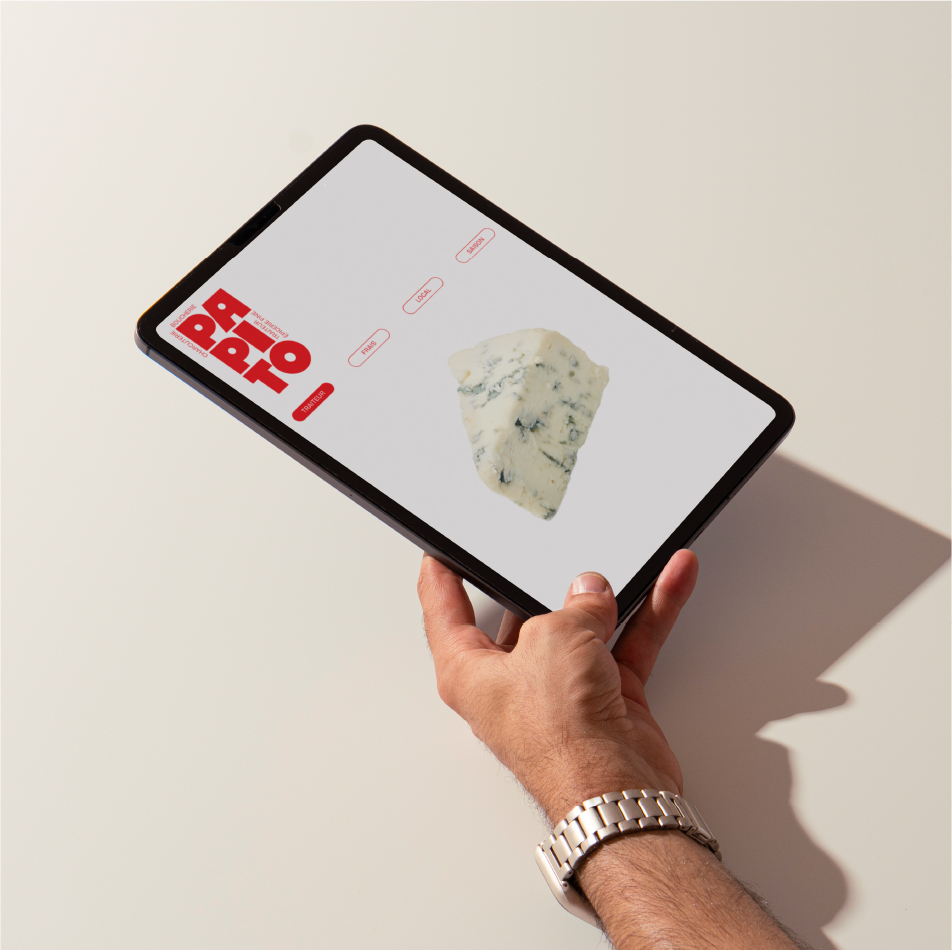 Tablette affichant la newsletter de Papito avec une image de fromage