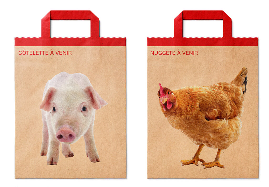 Sacs en papier Papito avec une image de cochon et le texte "CÔTELETTE À VENIR", et un sac avec une image de poulet et le texte "NUGGETS À VENIR"